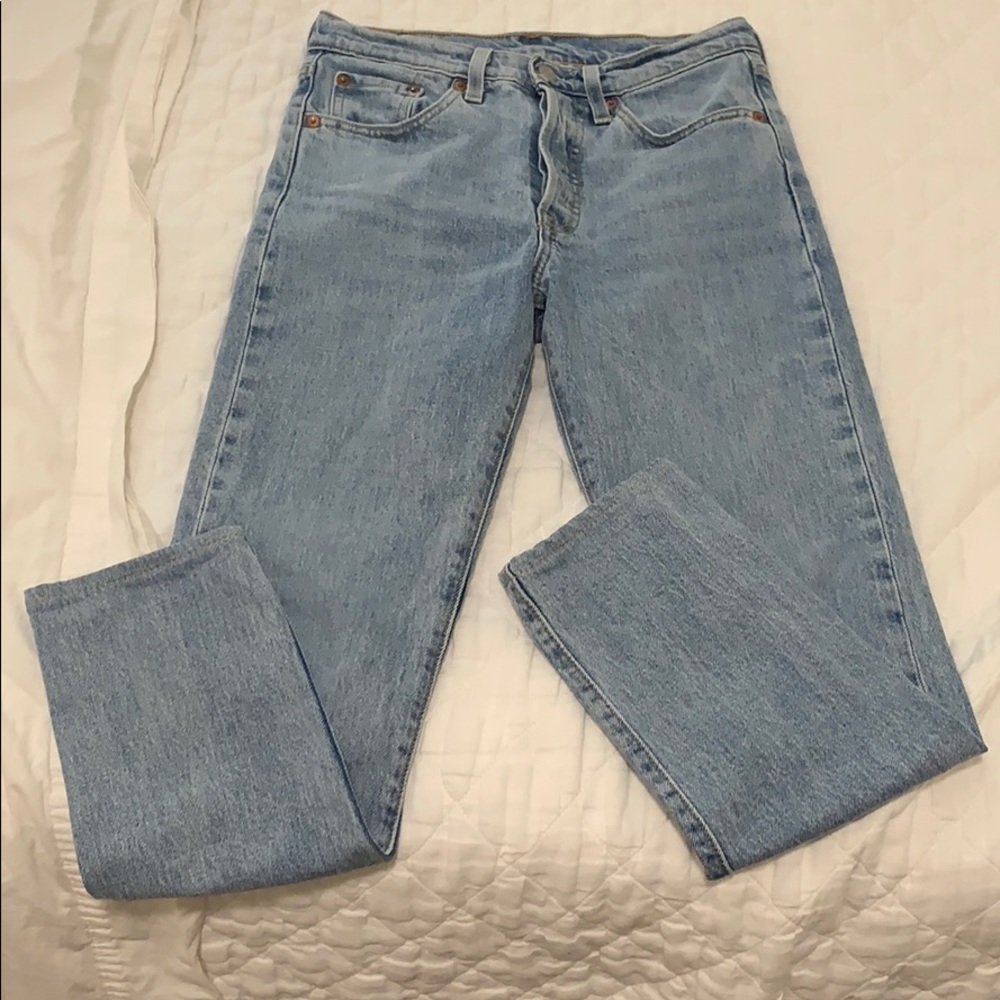 Levi 501 skinny size 24